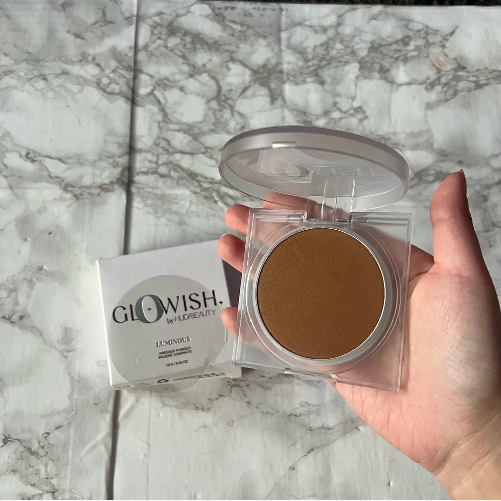 huda beauty glowish luminous pressed powder 12 rich Nov sale